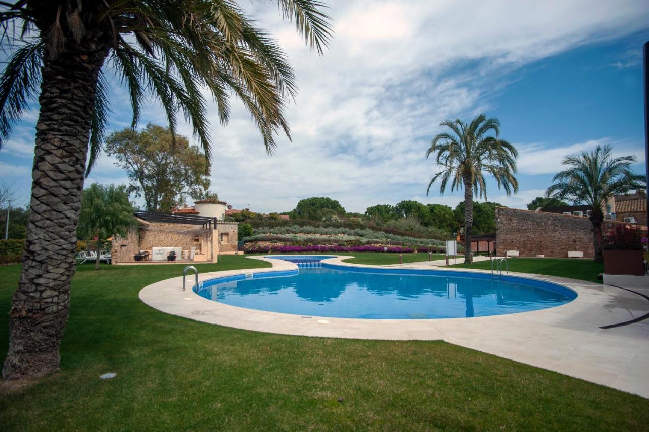 Hotel Aires De L'Emporda Vilacolum Екстериор снимка